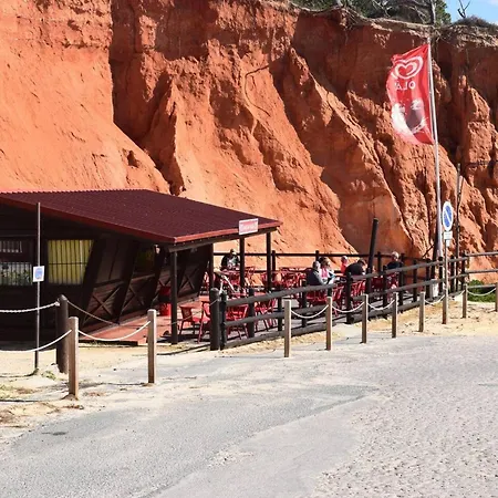 Comfortable In With Shared Pool Apartment Albufeira