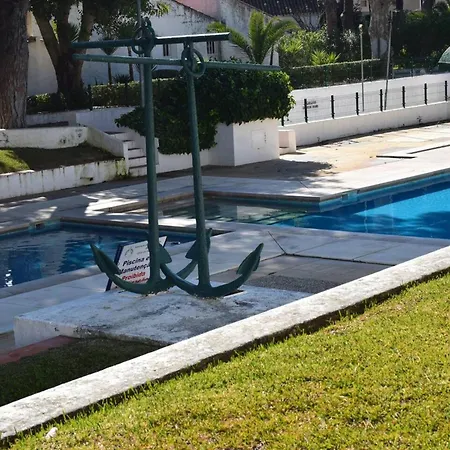 Comfortable In With Shared Pool