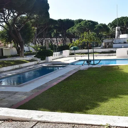 Comfortable In With Shared Pool *